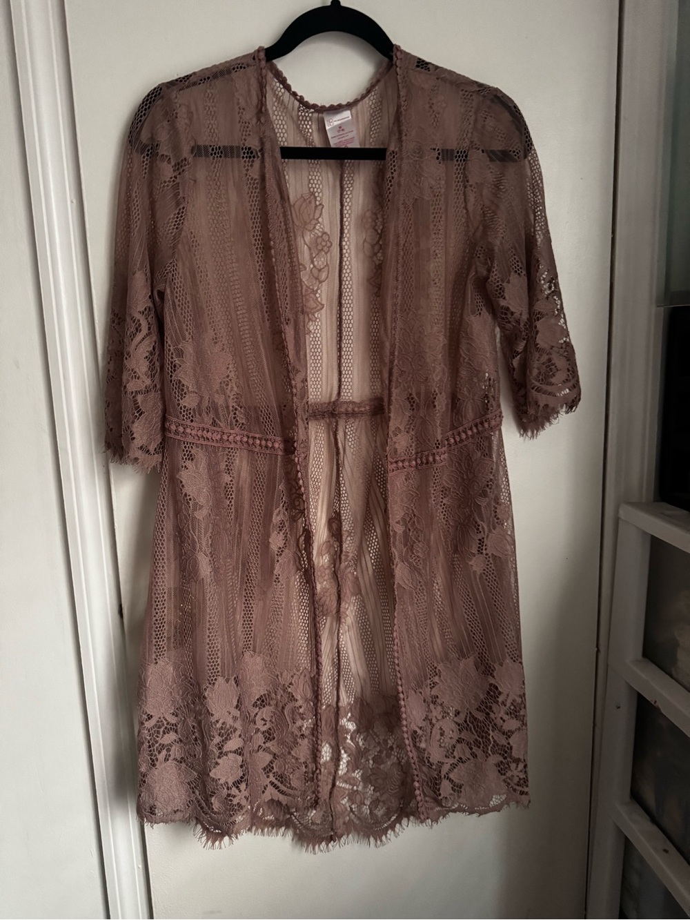 NWOT - NO Boundaries kimono Lace Sheer Robe in Mauve Pink -